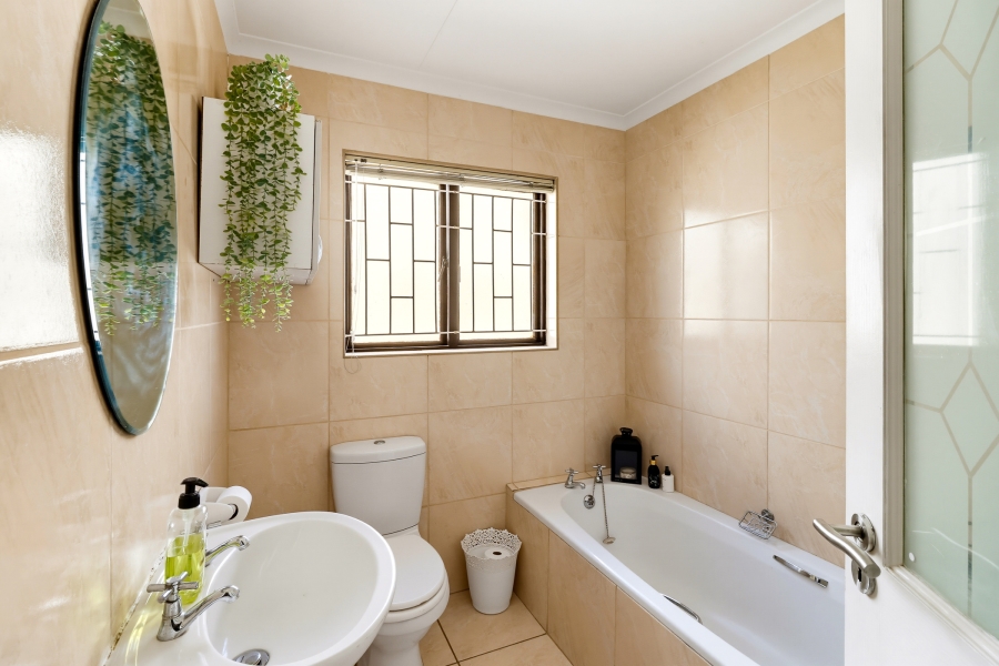 3 Bedroom Property for Sale in Pine Acres Western Cape